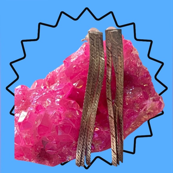 MAKE AN OFFER 🍒 Sterling Silver Pierced Chain Earrings - Picture 3 of 7